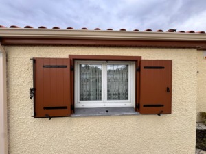 Porte d’entrée MONALU et volets aluminium à Floirac
