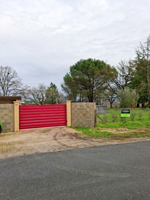 Portail&#x20;coulissant&#x20;aluminium&#x20;&#x00E0;&#x20;Gensac&#x20;&#x28;33890&#x29;